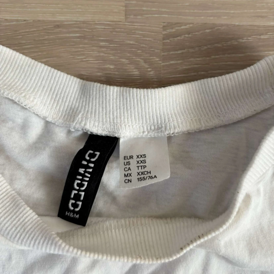 Trendig t shirt från hm - 1