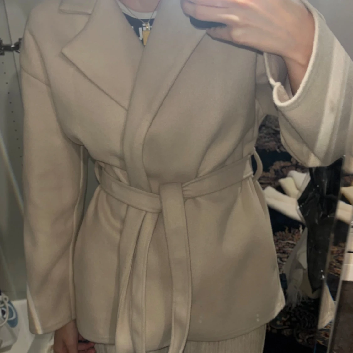 Beige kappa med bälte ( Kappa Matilda)  - 1