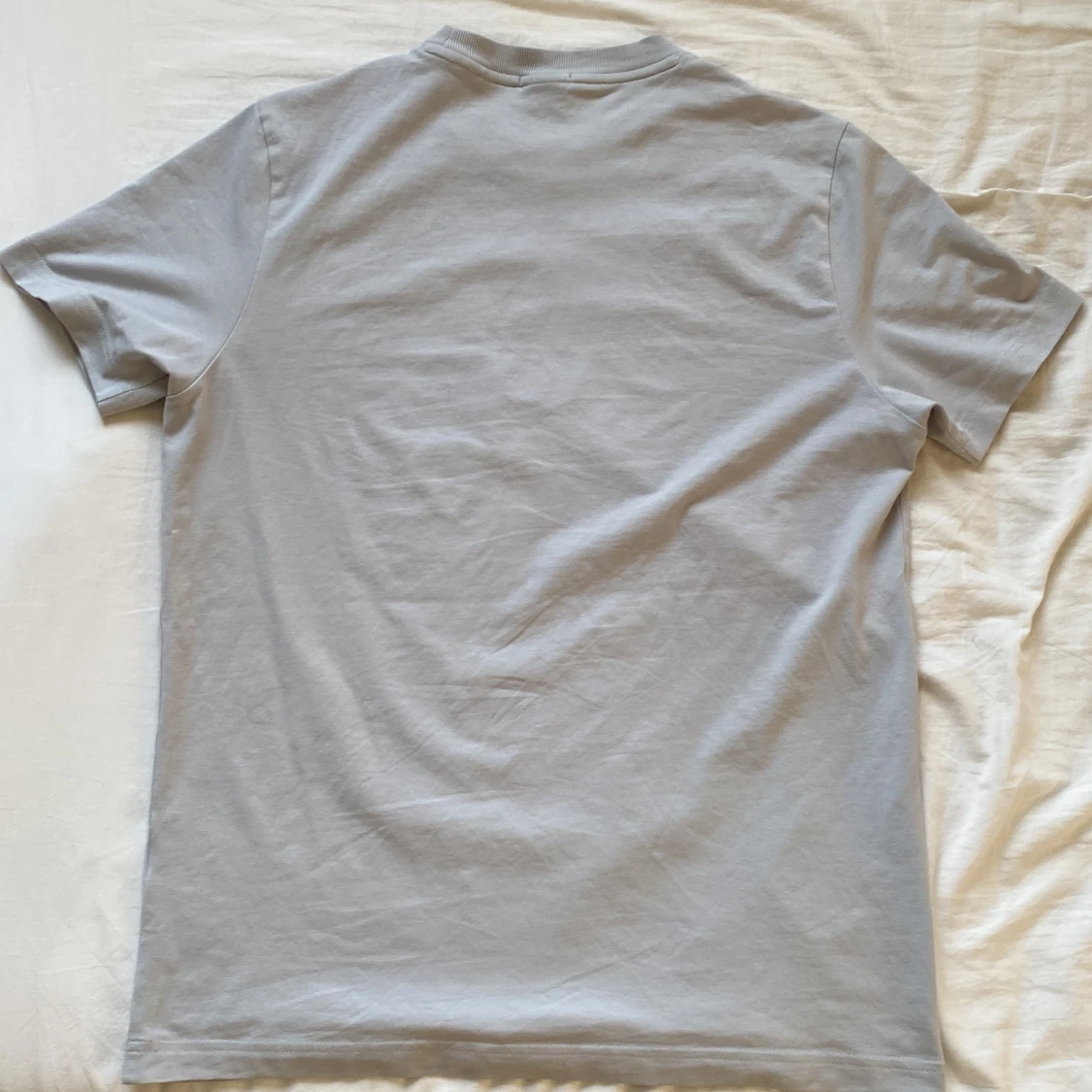 Ljusgrå t-shirt från BOSS - 1