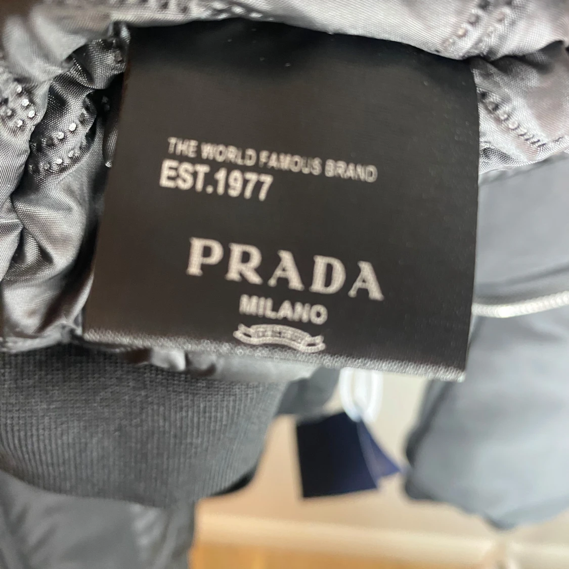 Svart bomberjacka från Prada - 2