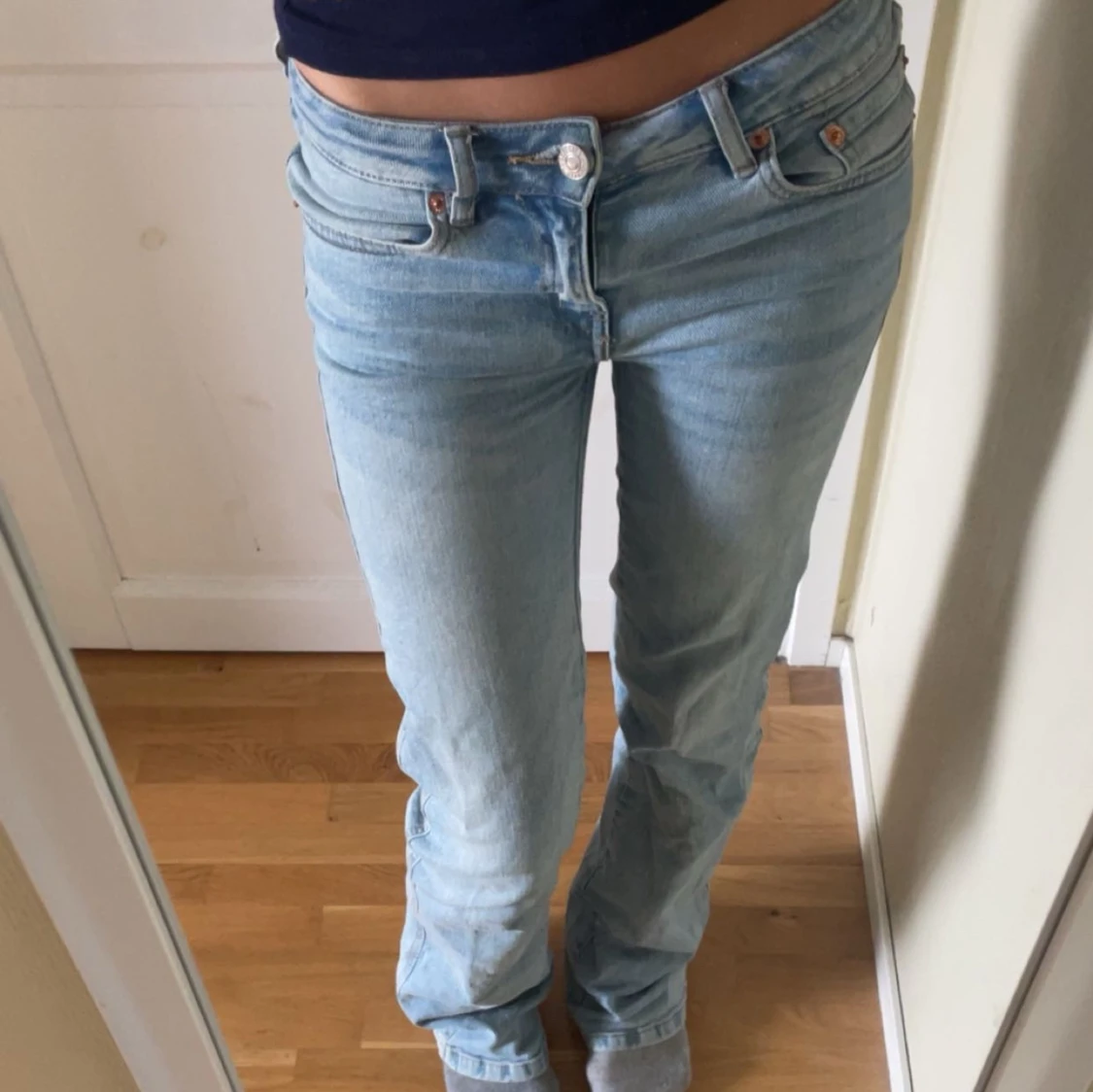 Jeans med fickor
