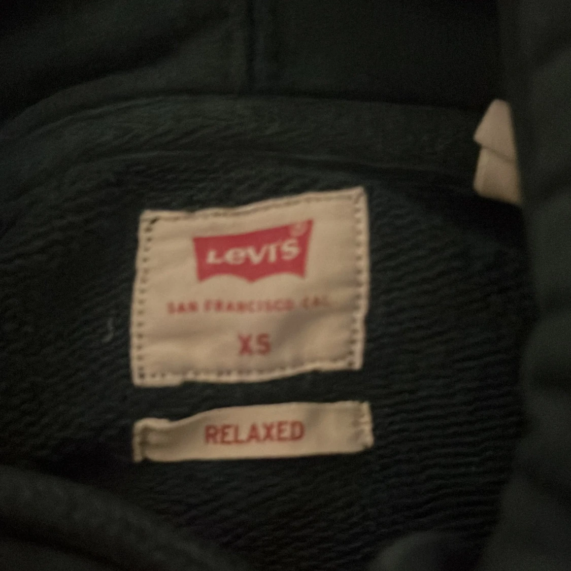 Mörkgrön hoodie från Levi's XS - 1