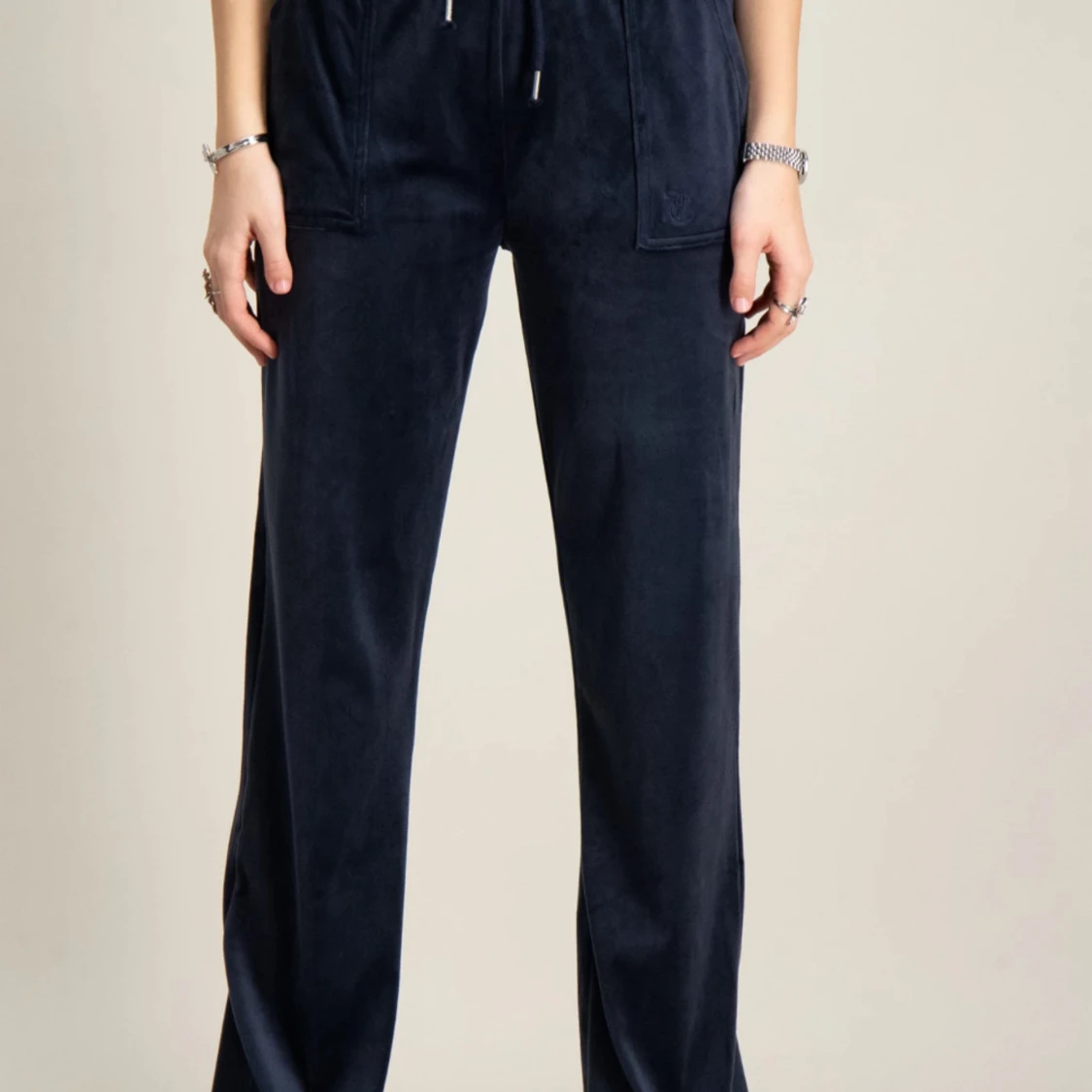 Mörkblå Juicy Couture byxor!