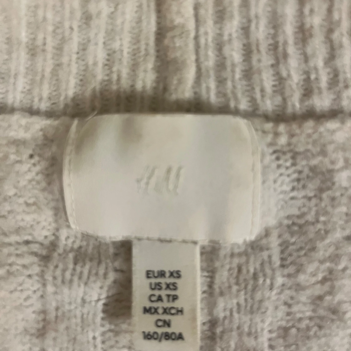 Beige kabelstickad kofta från H&M - 3