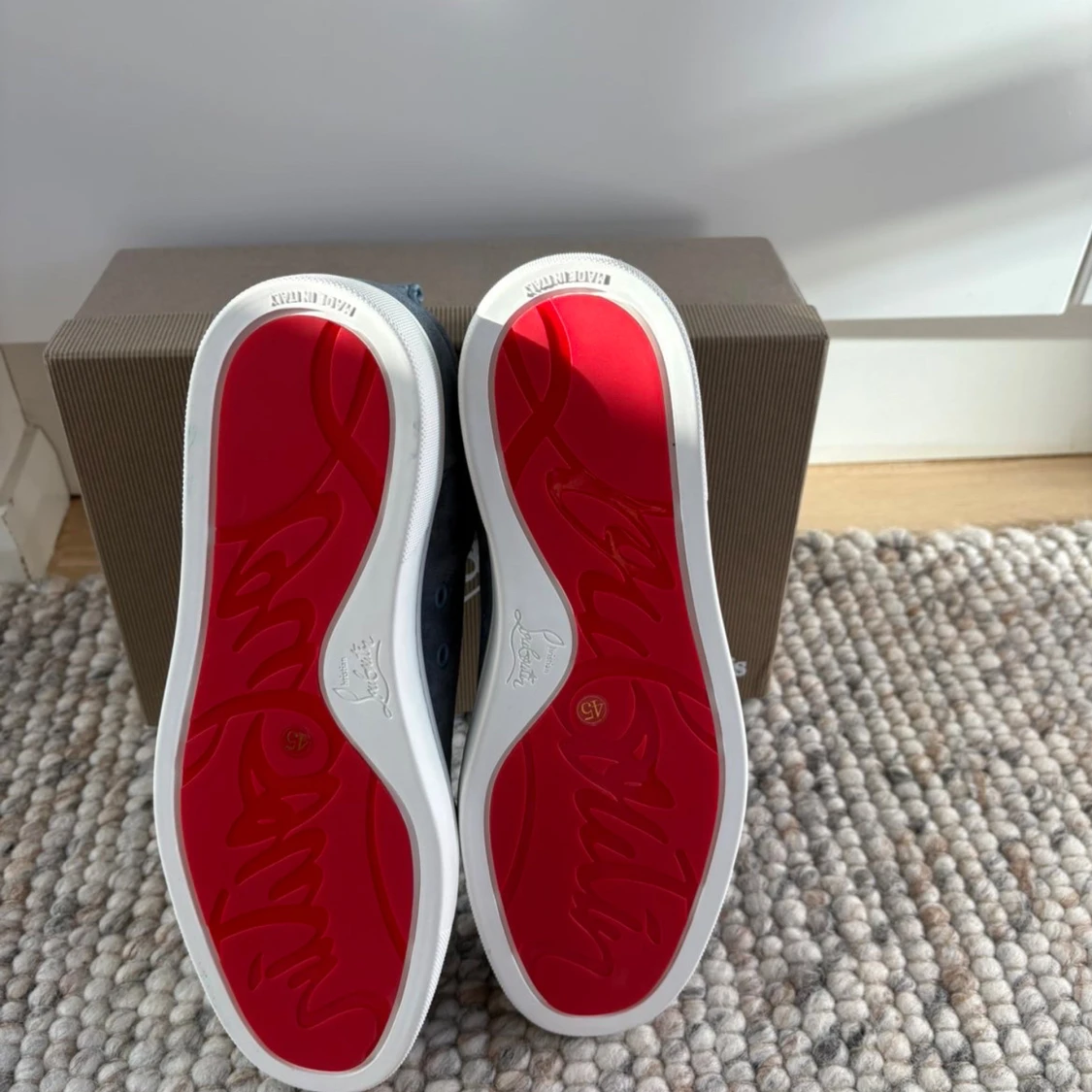 Louboutins utan spikar  - 2