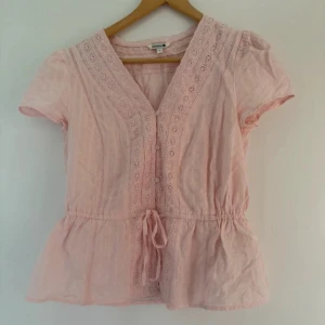 Söt blus🩷 - Jättefin rosa blus i fint skick! 