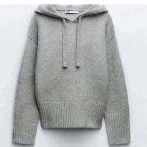 Stickad hoodie - Stickad hoodie från zara, slutsåld 