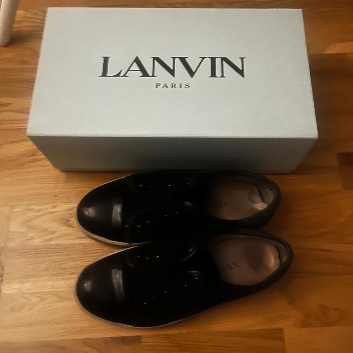 Marinblåa sneakers från Lanvin - 2