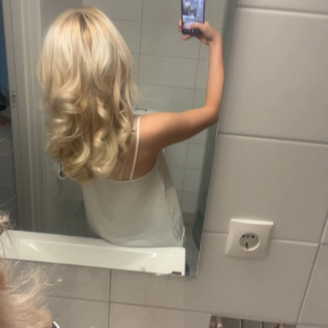 Vit spetskantad linnetopp - 1