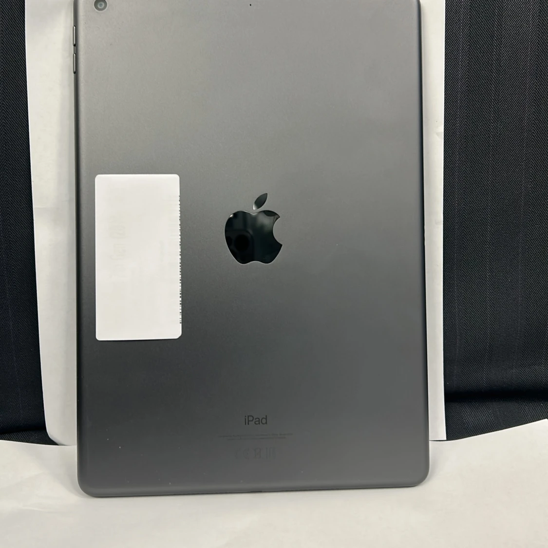 iPad (7th generation) 32GB - 1