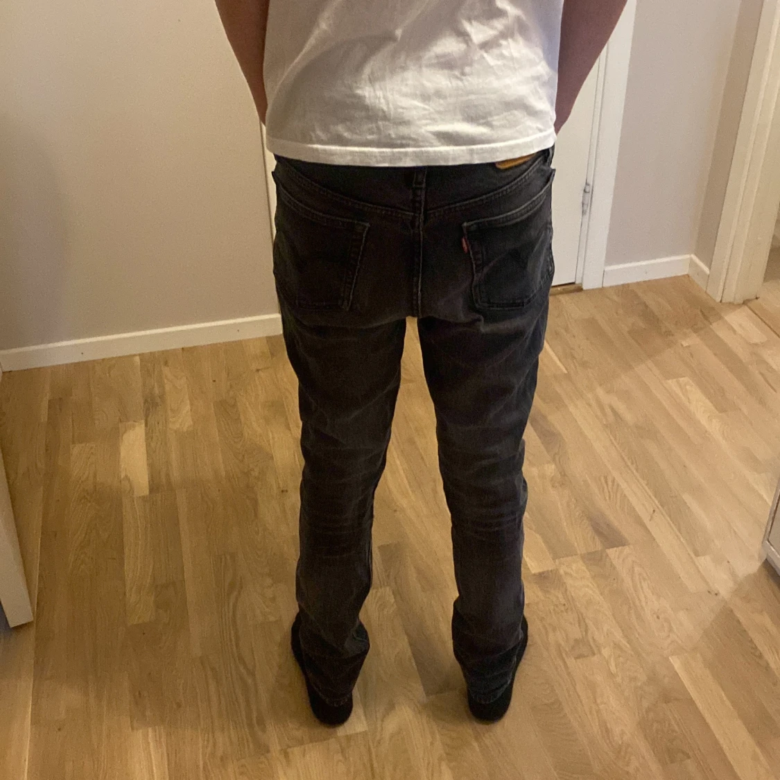 Levi's 511 svarta jeans - 4