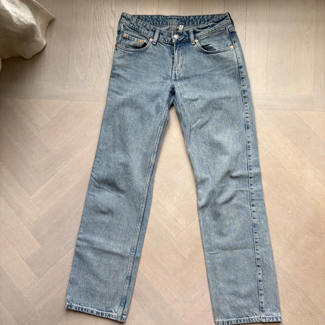 Blå arrow jeans från weekday - 1