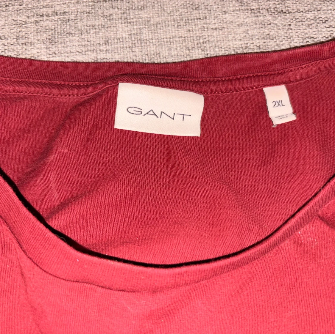 Röd t-shirt från GANT i bomull - 2