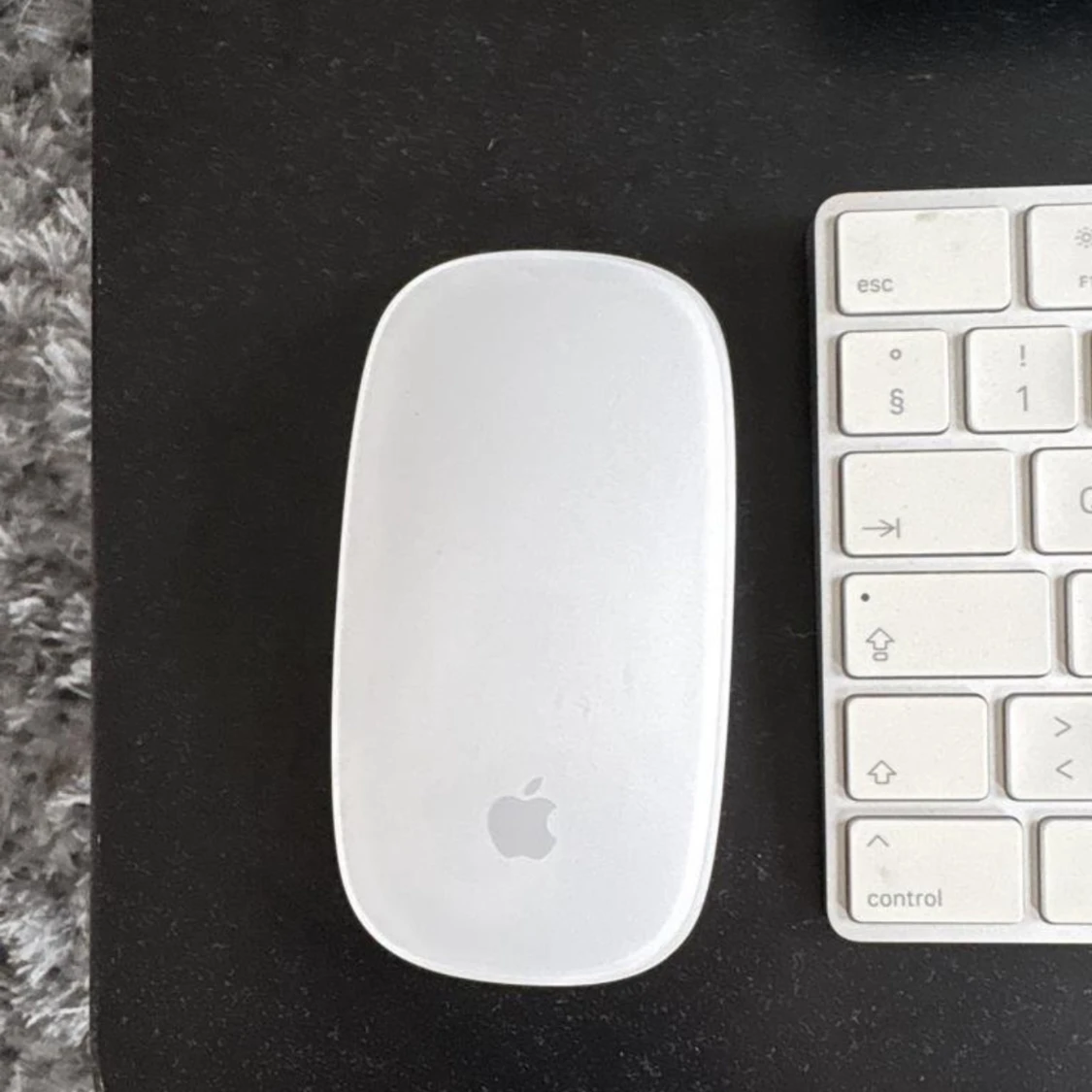 Apple Magic Mouse & Magic Keyboard - 1