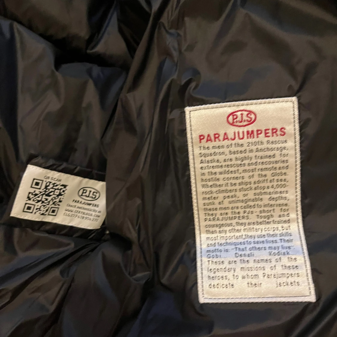 Svart pufferjacka från Parajumpers - 4