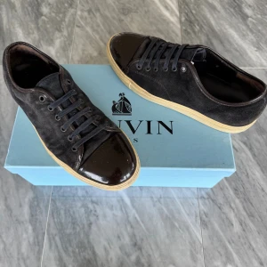 Lanvin skor - Lanvin skor - Skick: Bra skick - Tillbehör: endast skorna - Nypris: 4000kr - TrendWardrobe