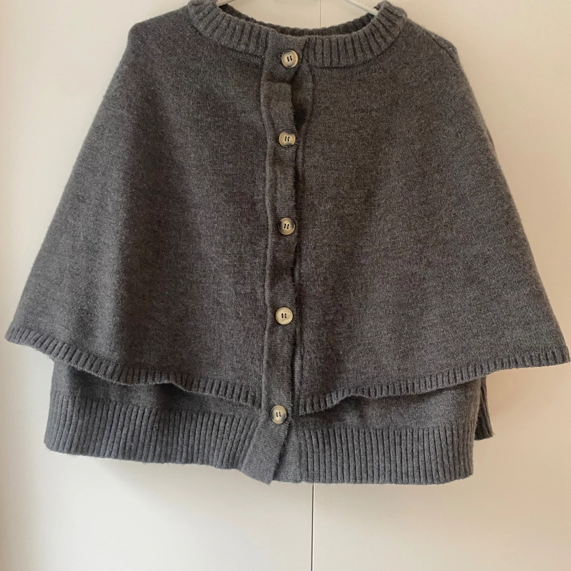 Grå cardigan  från Zara - 1