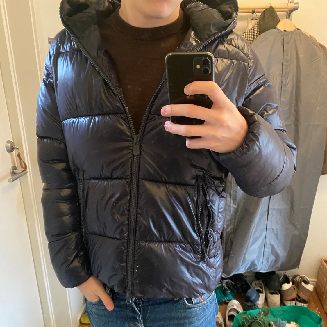 Blå pufferjacka från Save The Duck