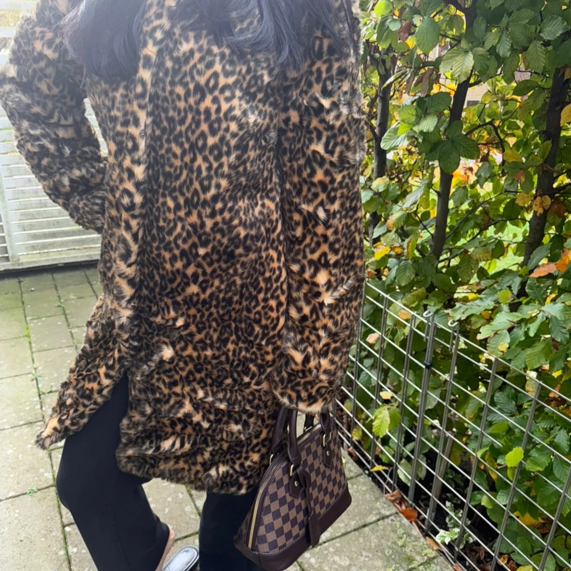 Elegant leopardmönstrad kappa - 2