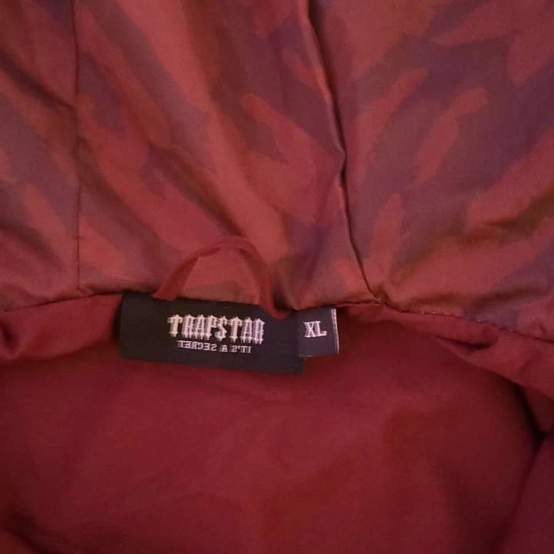 Trapstar röd camo vindjacka XL - 2