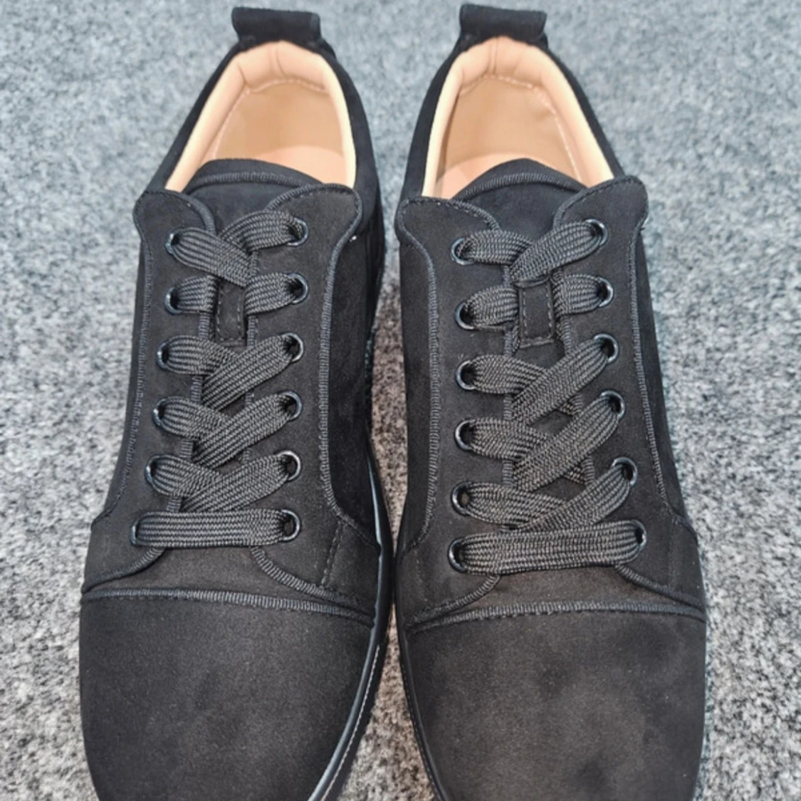 Svarta sneakers från Christian Louboutin - 2