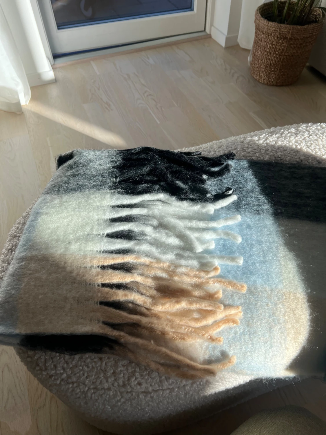 Rutig halsduk Acne Studios i ull - 3