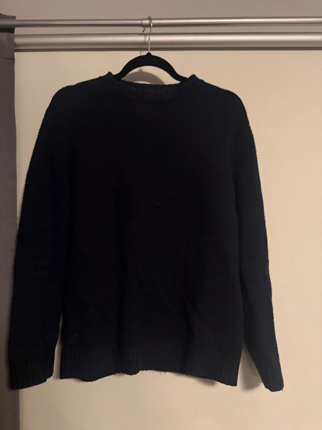 Marinblå stickad tröja från Zara Basic