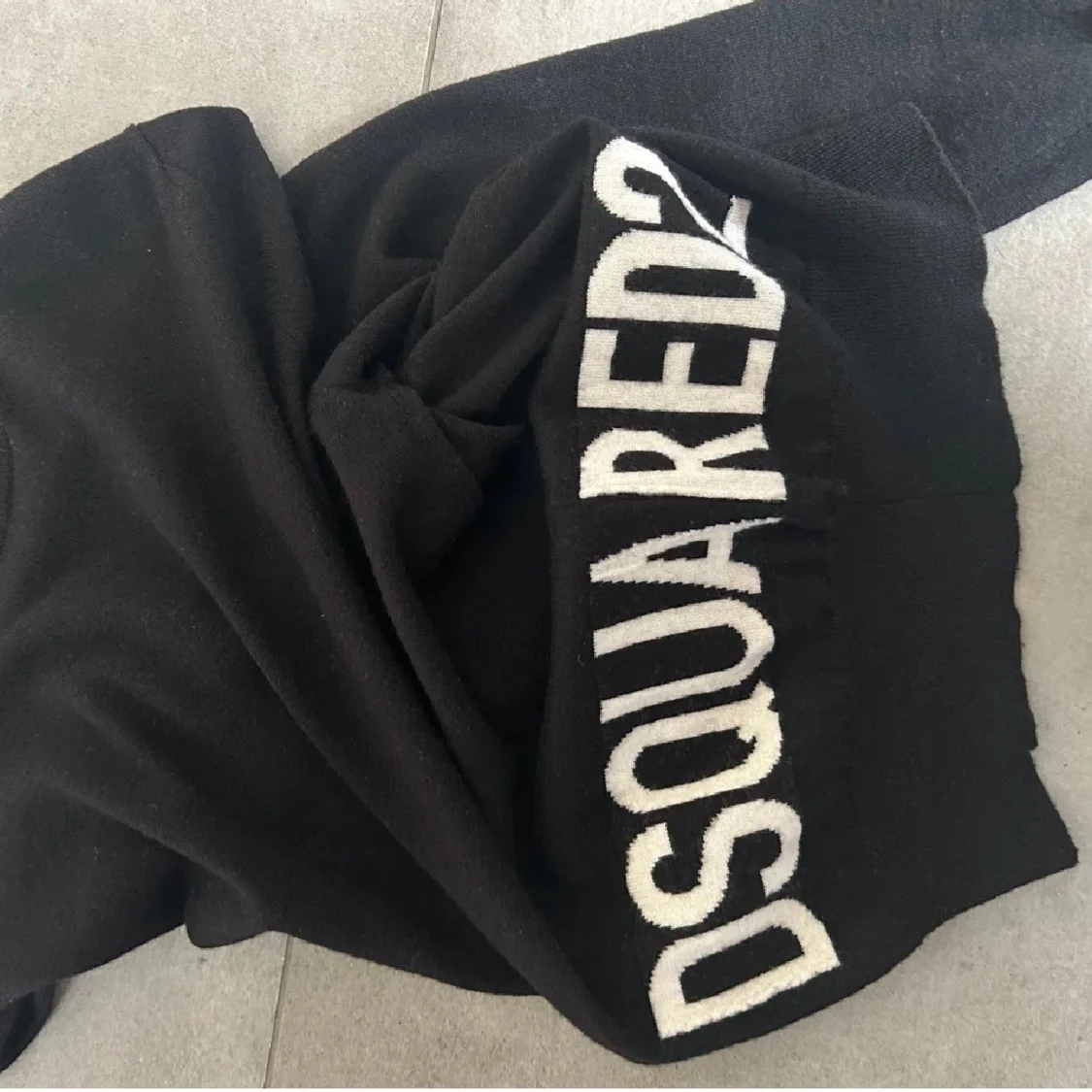 Svart stickad tröja DSQUARED2 - 3