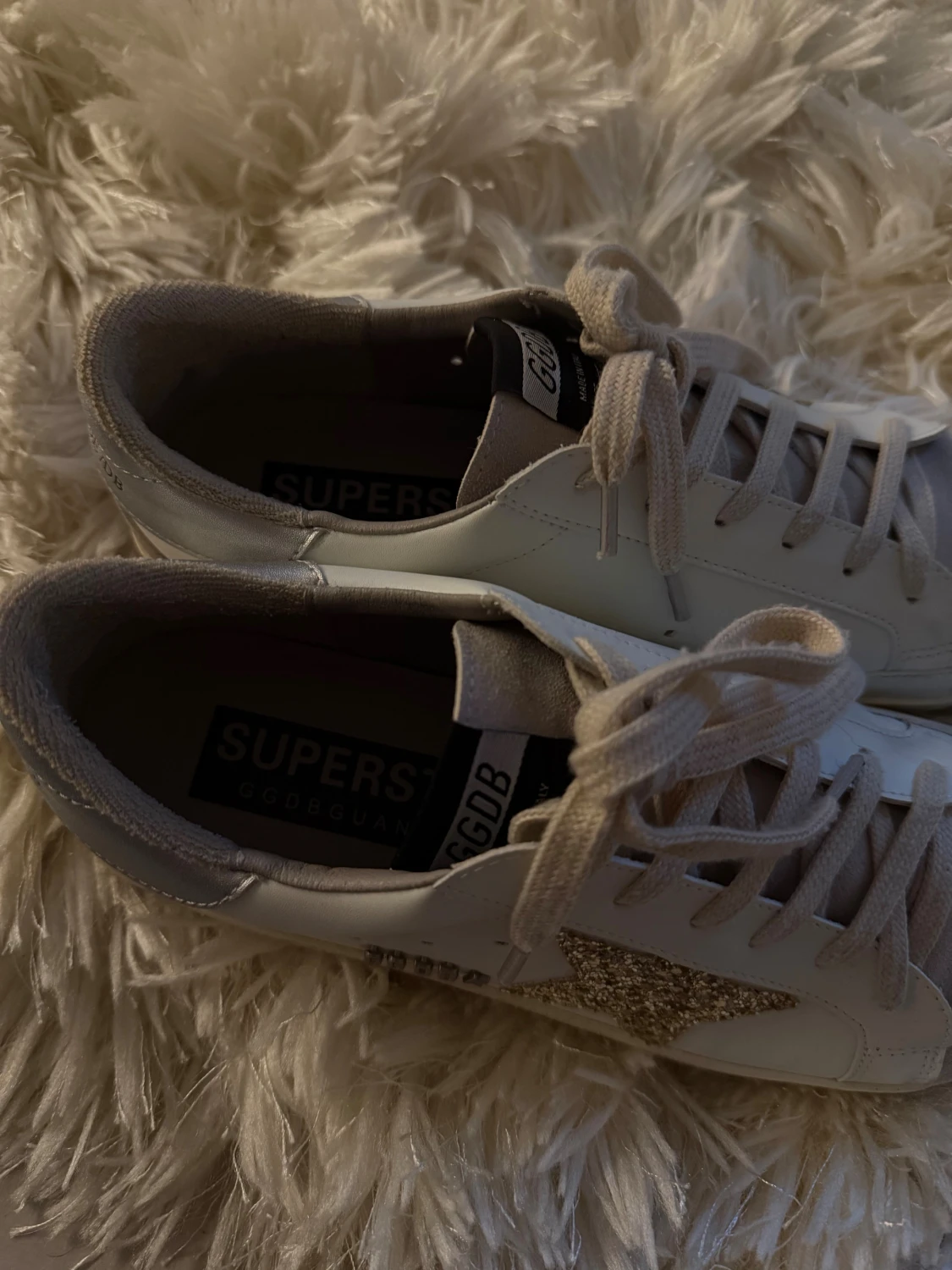 Golden Goose  - 4