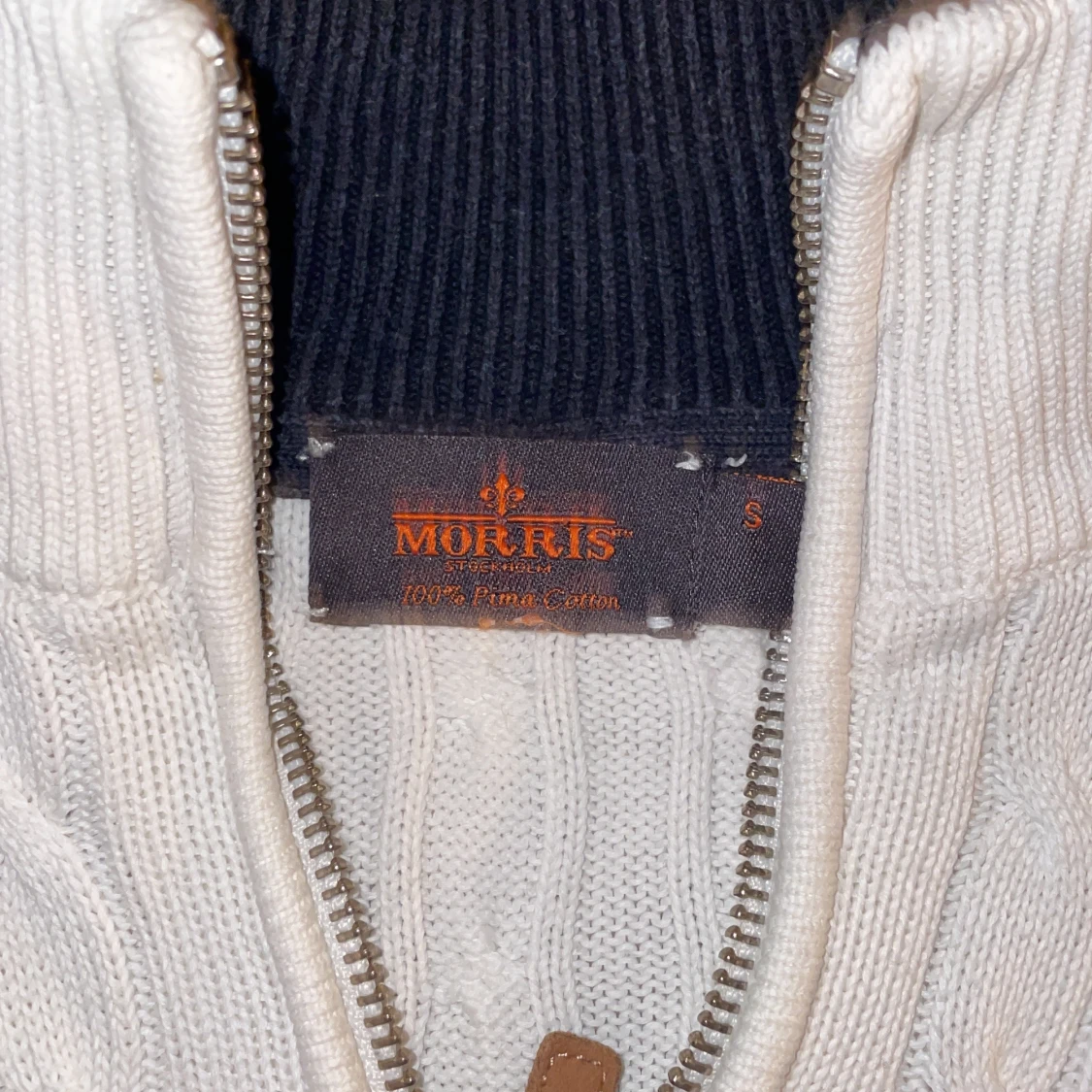 Vit kabelstickad tröja Morris S - 1