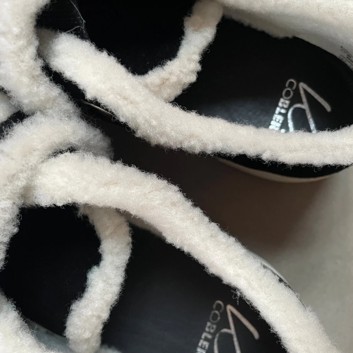 Svarta sneakers Scorett,  KCobler Anaheim teddy, 39 - 1