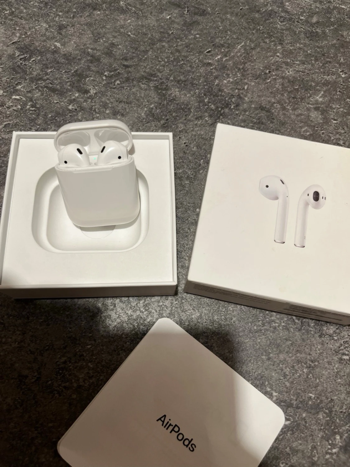 Apple AirPods 2 - 1