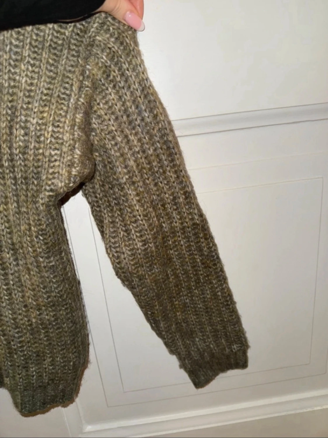 Olivgrön stickad polotröja - 2