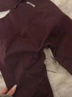 Leggings DFYNE - Snygga espresso leggings från DFYNE, super snygga till gymmet! 🤎