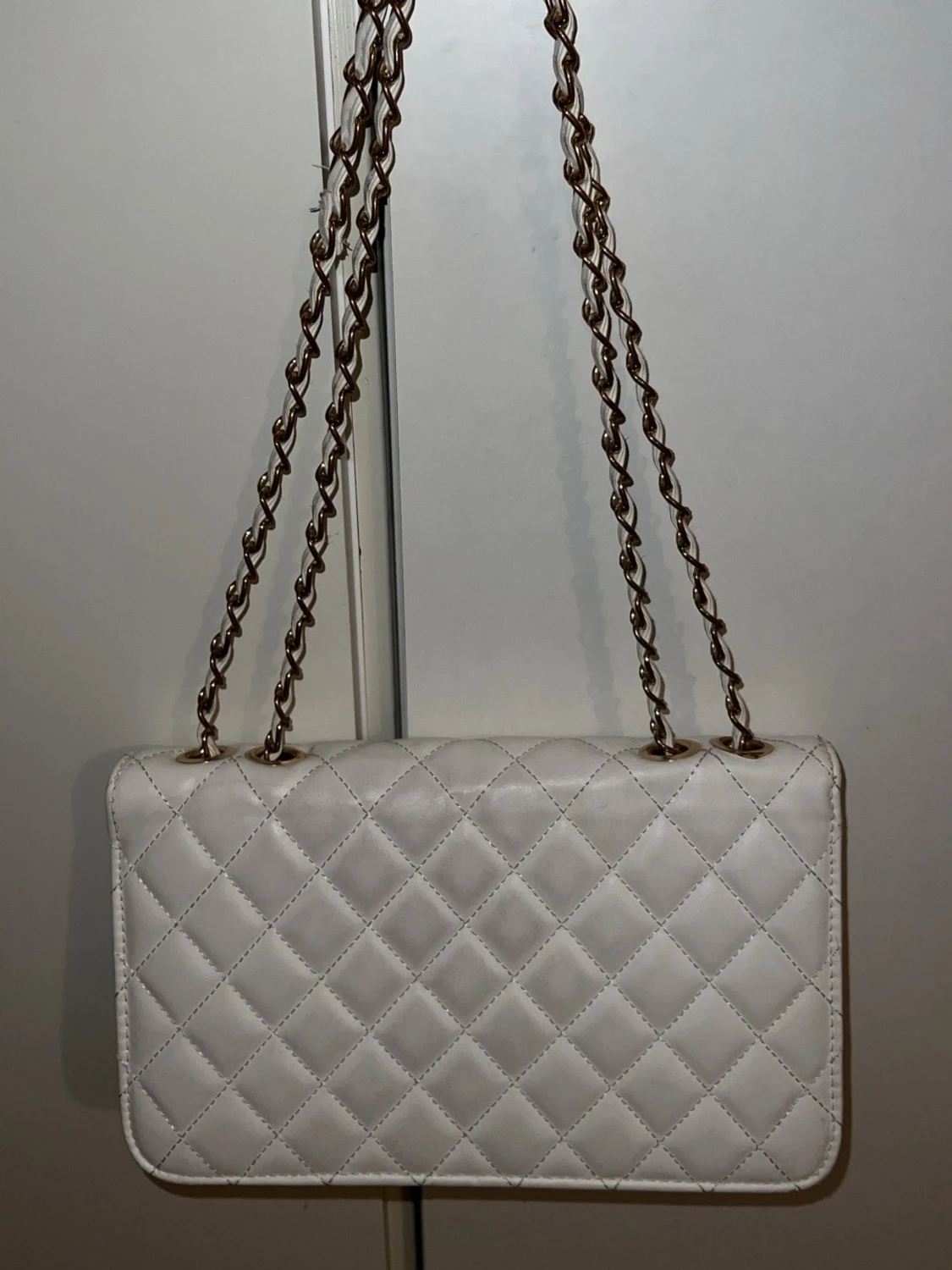 Vit quiltad axelväska från NA-KD - 1