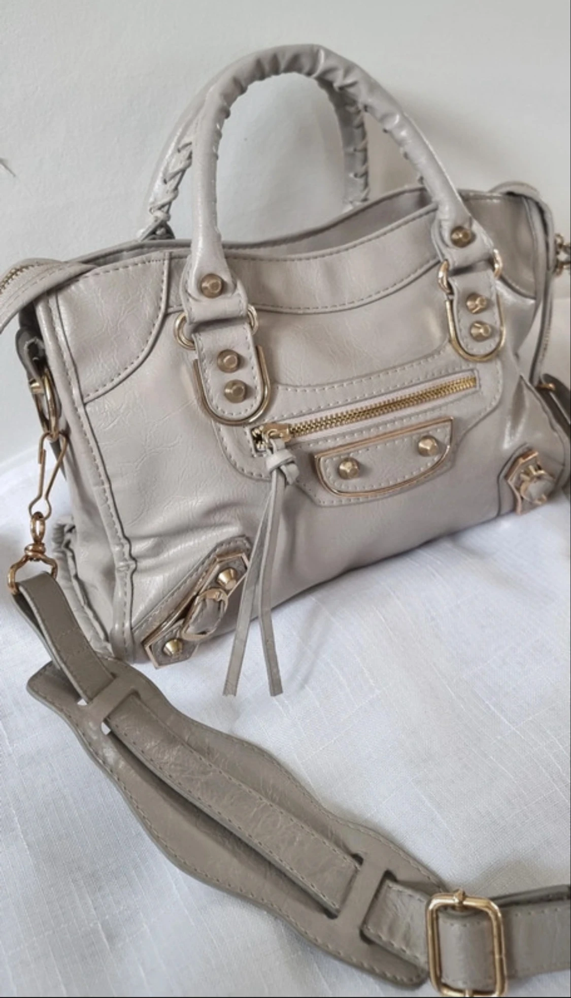 Grå/beige guld väska vintage style y2k 2000s - 1