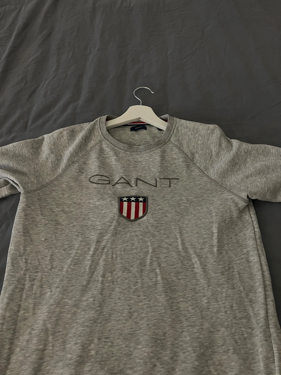 Grå sweatshirt från GANT