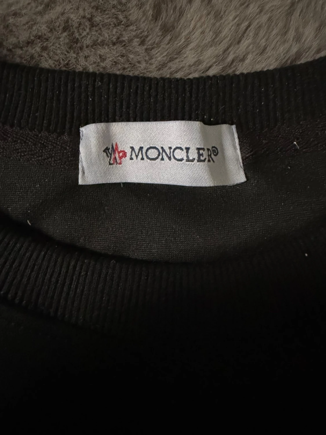 Svart sweatshirt från Moncler - 2