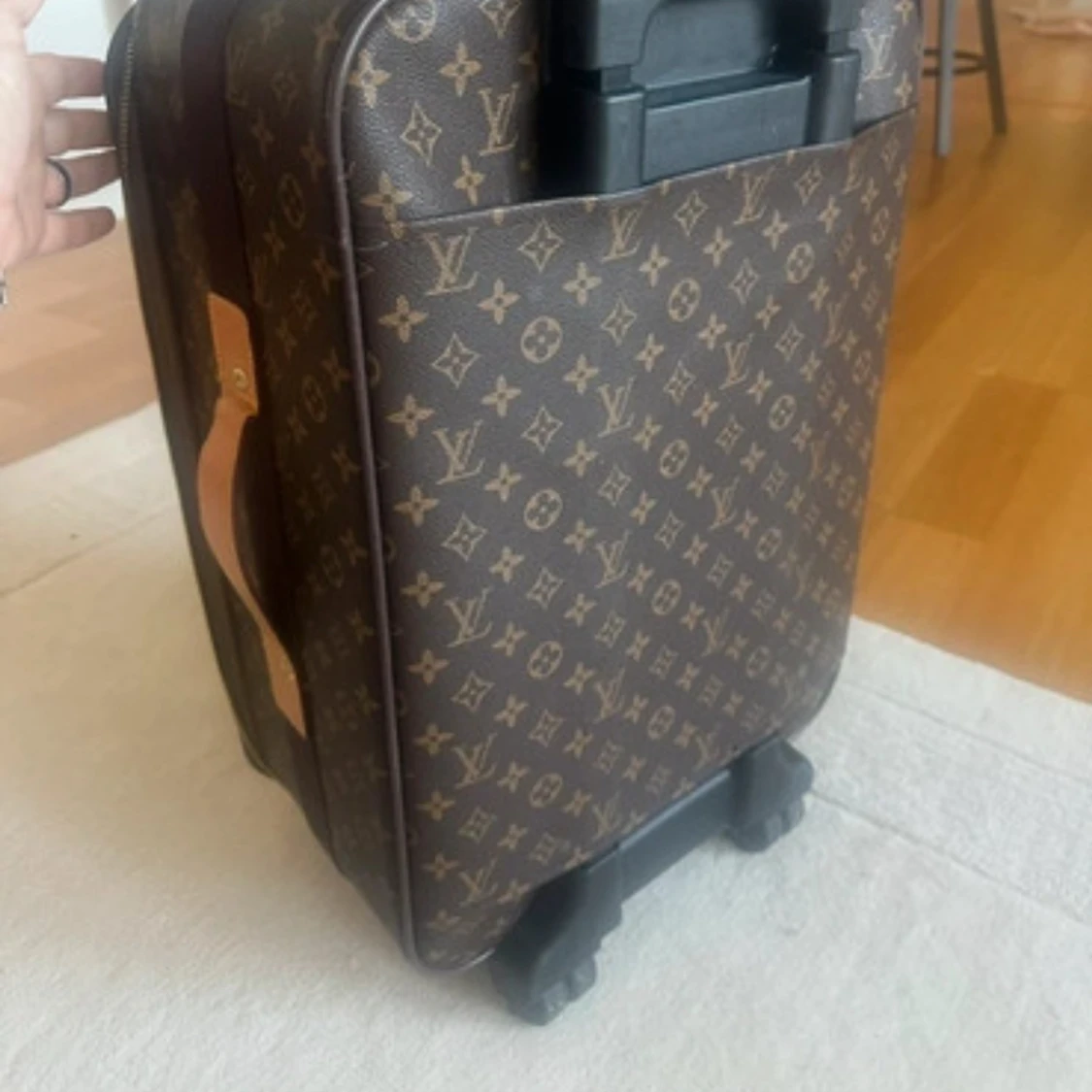 Louis Vuitton resväska monogram brun