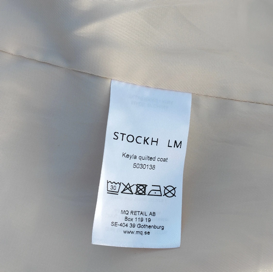 Keyla Stock LM quilted coat kappa jacka stl M  - 4