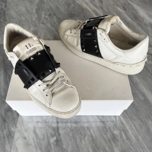 Valentino Rockstud skor - Valentino Rockstud skor - Skick: Fint skick - Tillbehör: Valentino dustbag - Nypris: 6000kr - TrendWardrobe