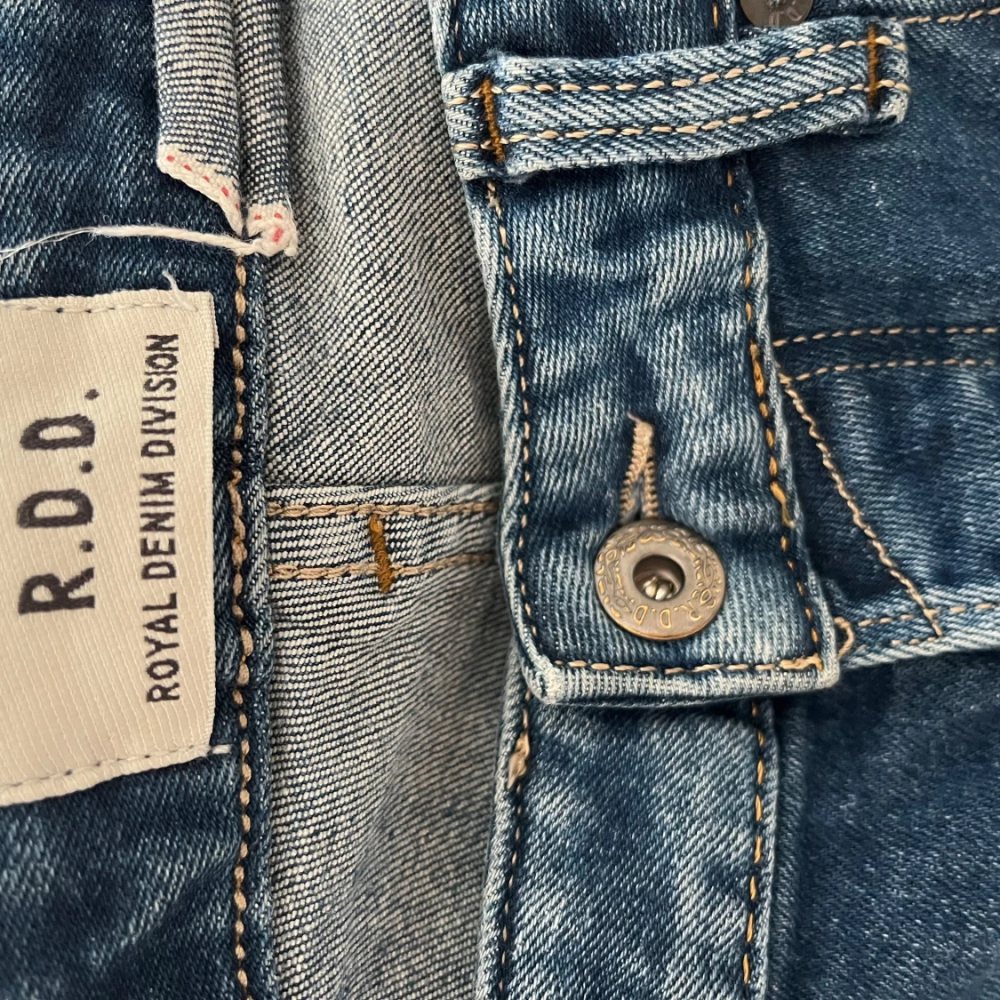 R.D.D. Jeans  - 3