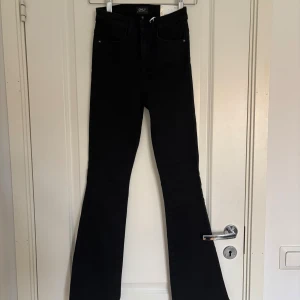 Svarta jeans - HELT NYA jeans från Only.
