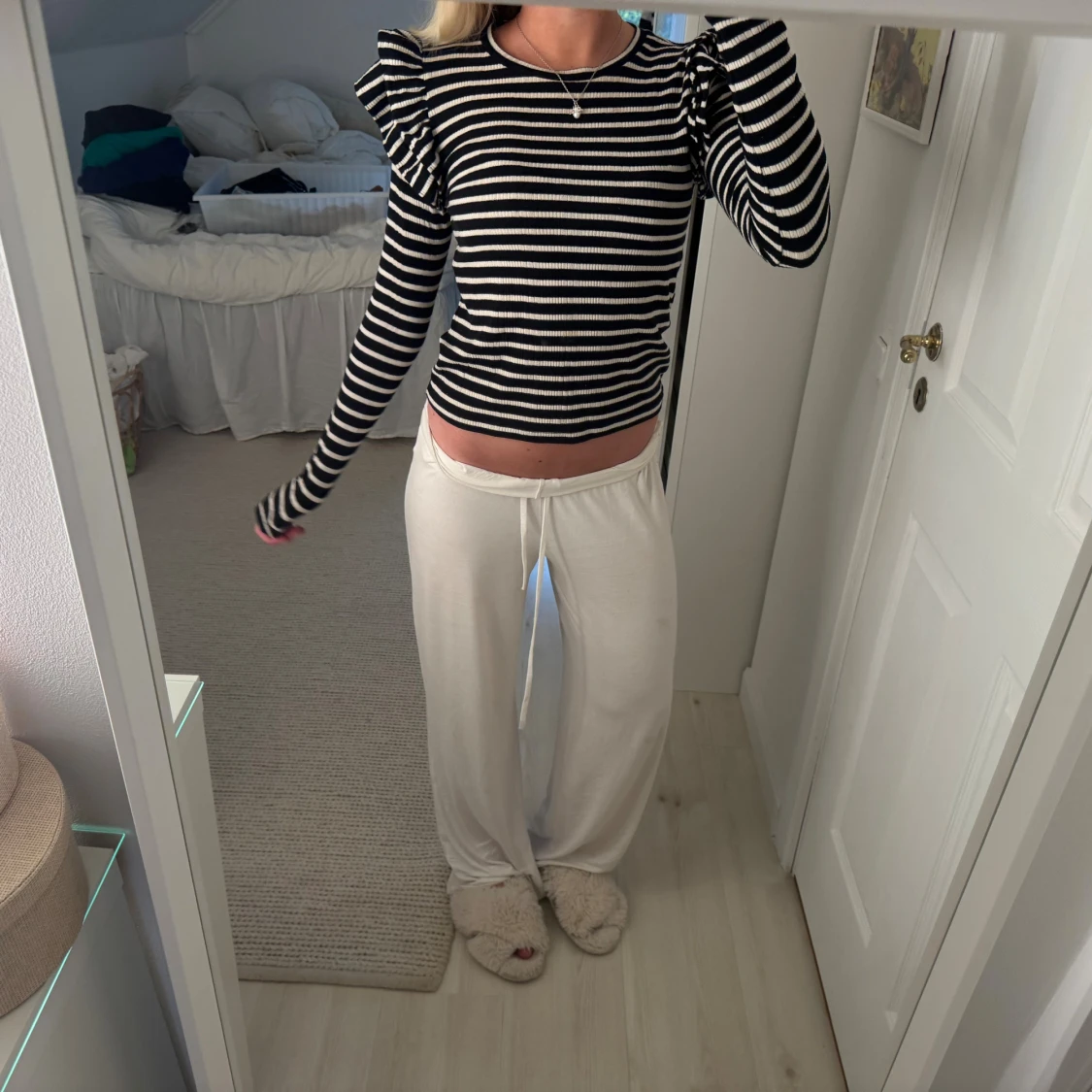 Randig tröja med volanger - 2