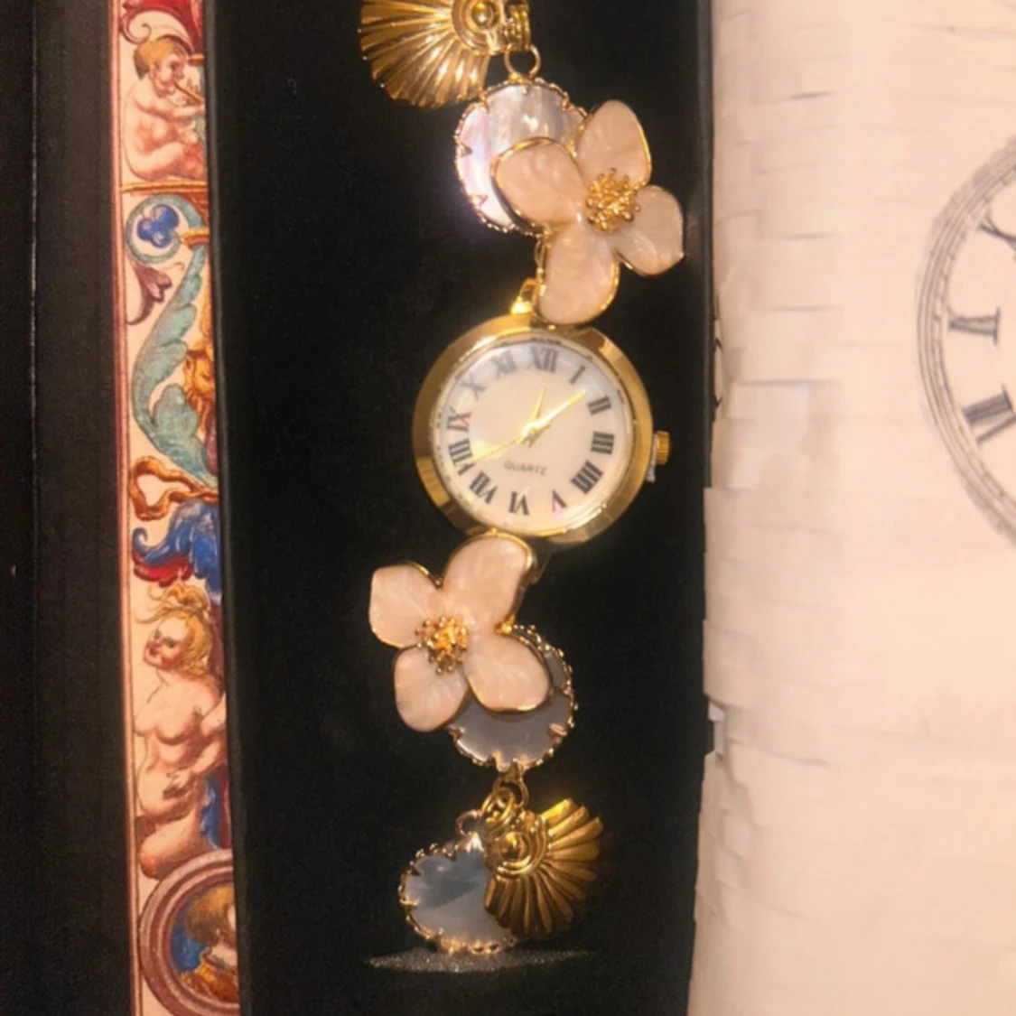 Vintage guldfärgad armbandsklocka - 2