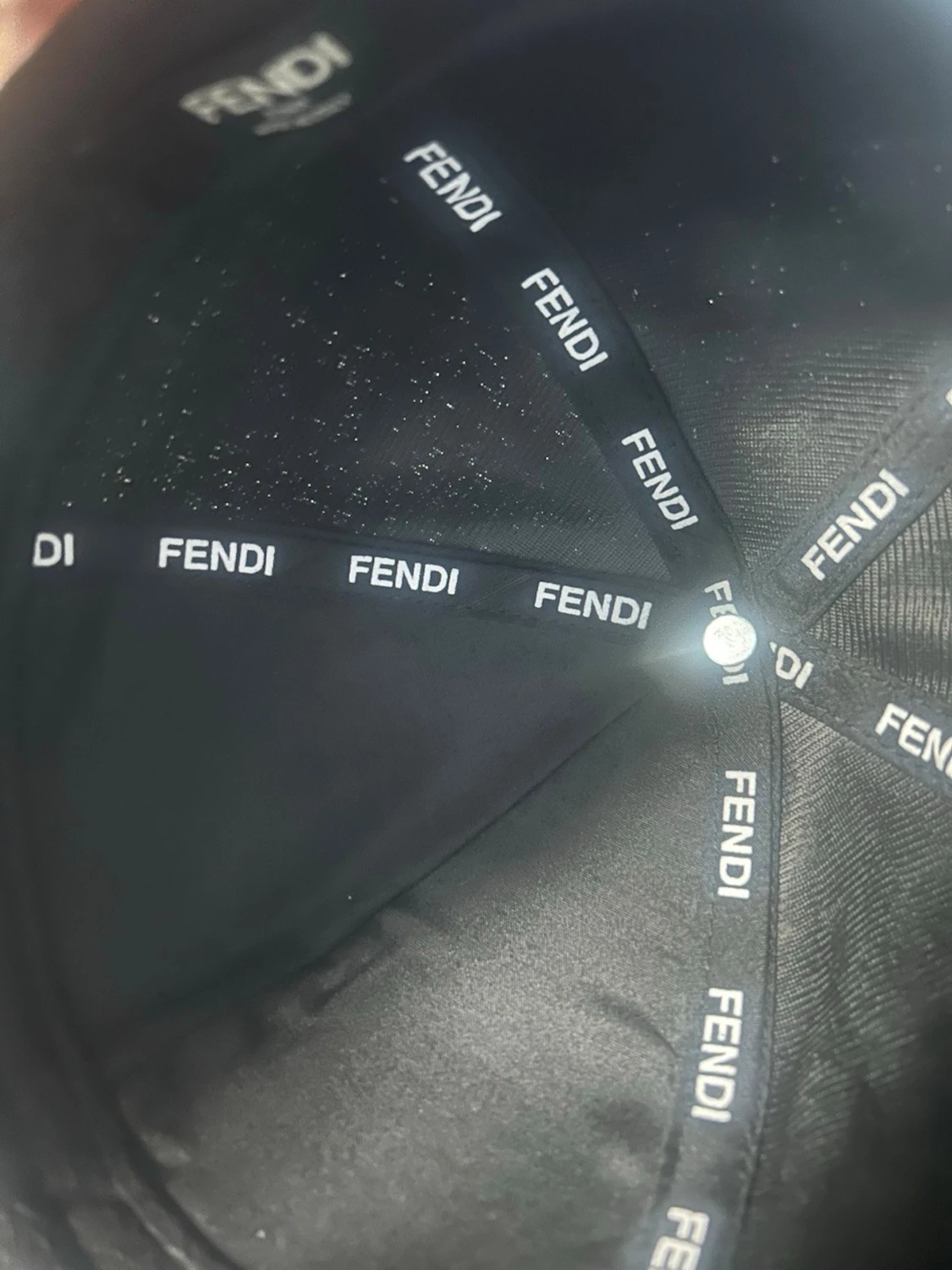 Svart Fendi keps med FF-mönster(Utan påse) - 2