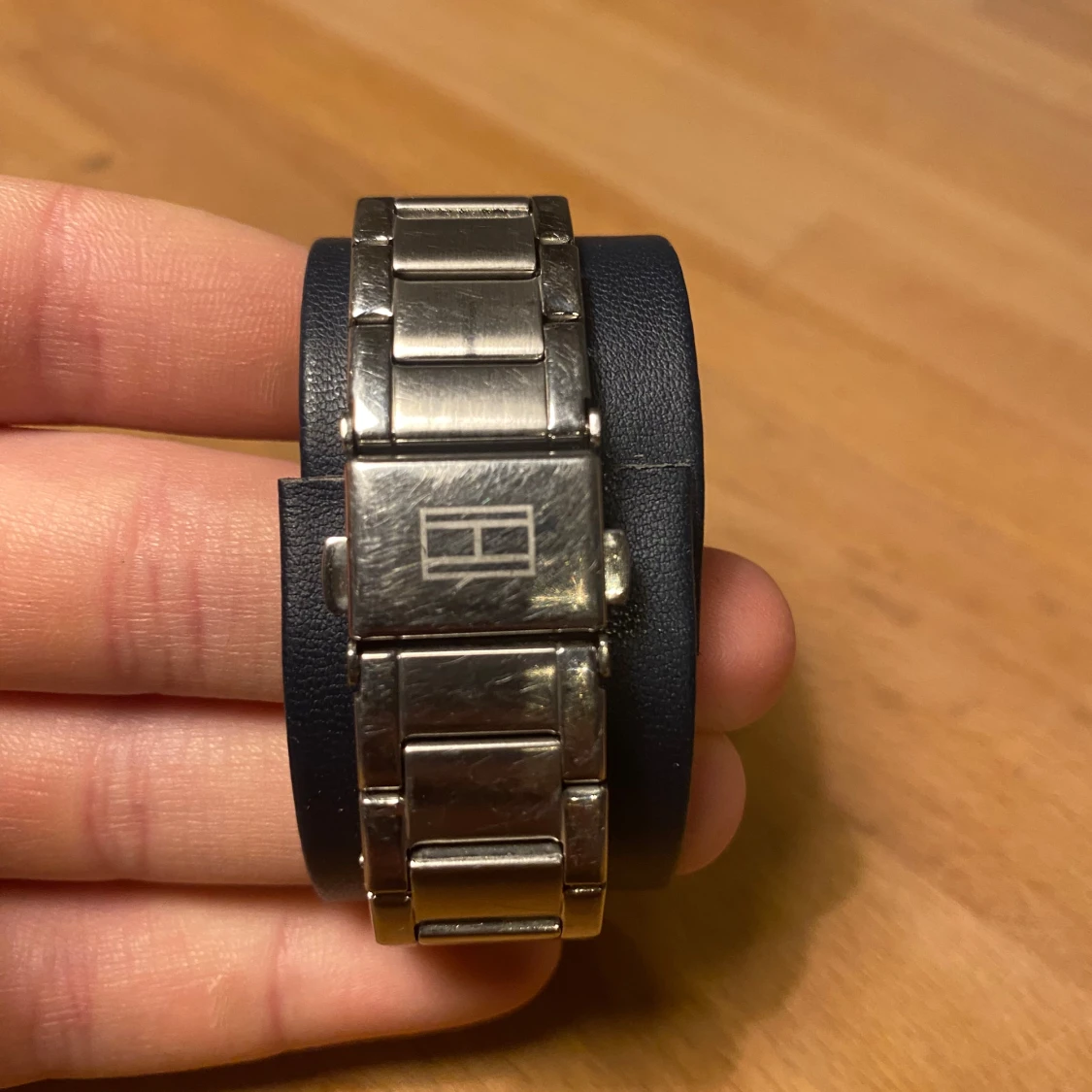 Blå klocka från Tommy Hilfiger - 1