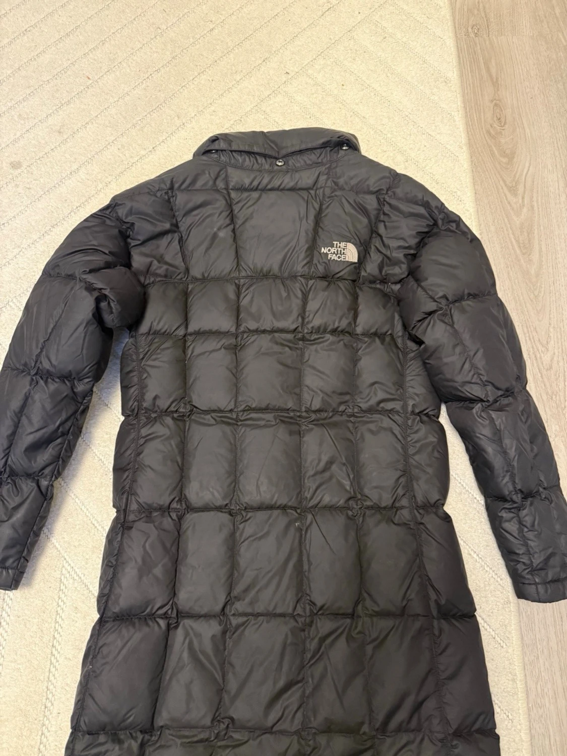 Svart lång dunjacka från The North Face - 4
