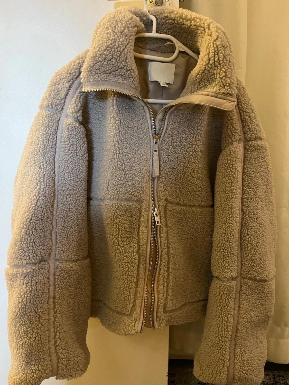 Beige teddyjacka med dragkedja - 2