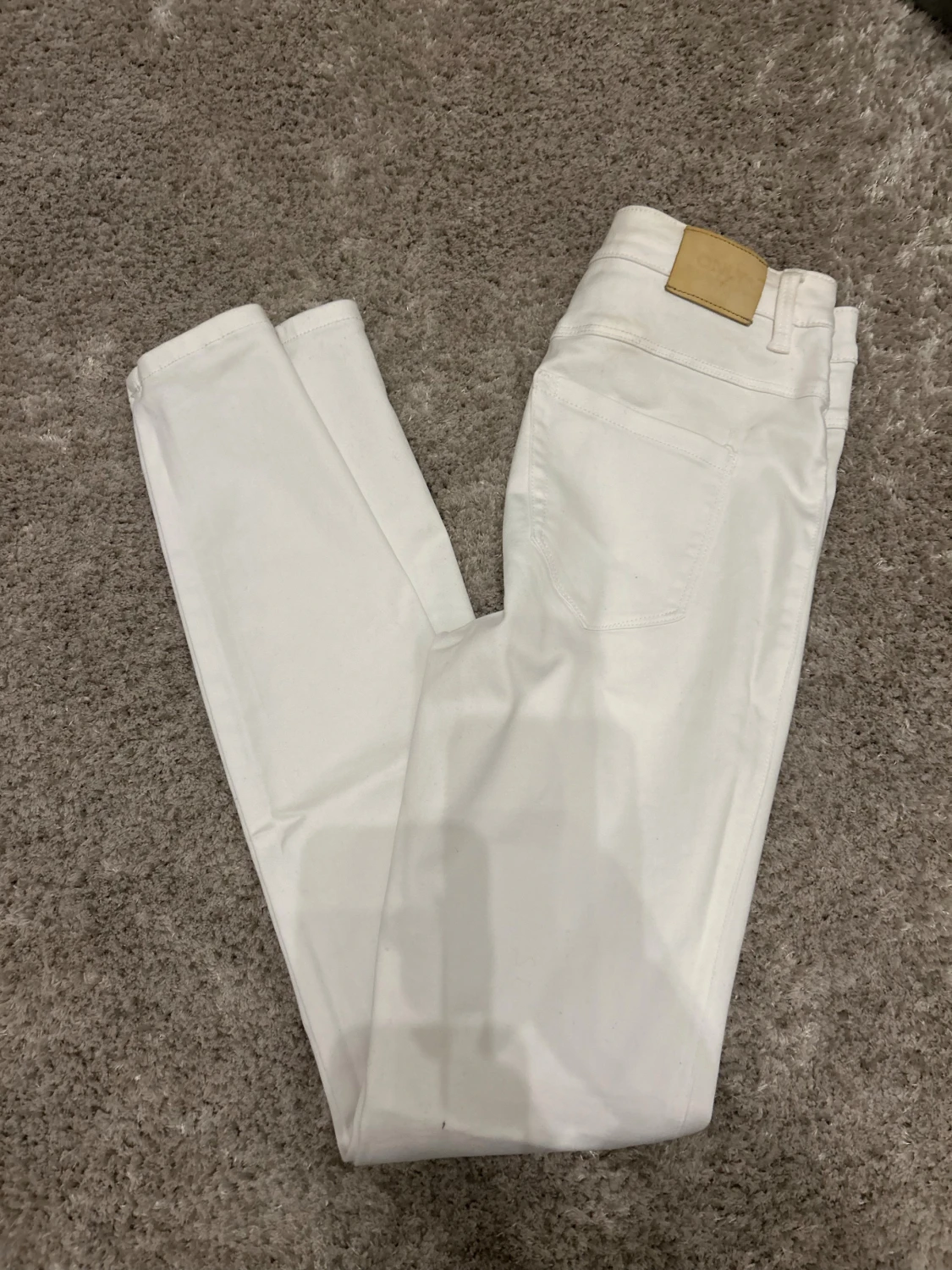 Vita jeansbyxor från ONLY, storlek M - 3